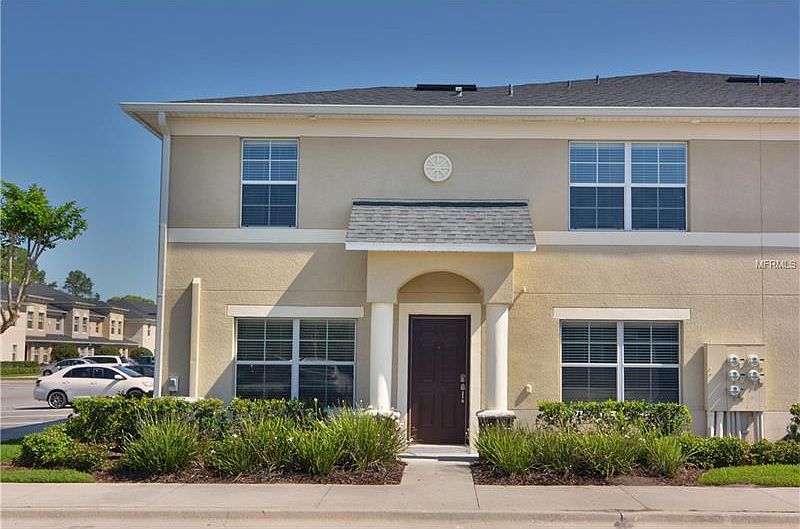 1st image of 301 Carina Cir