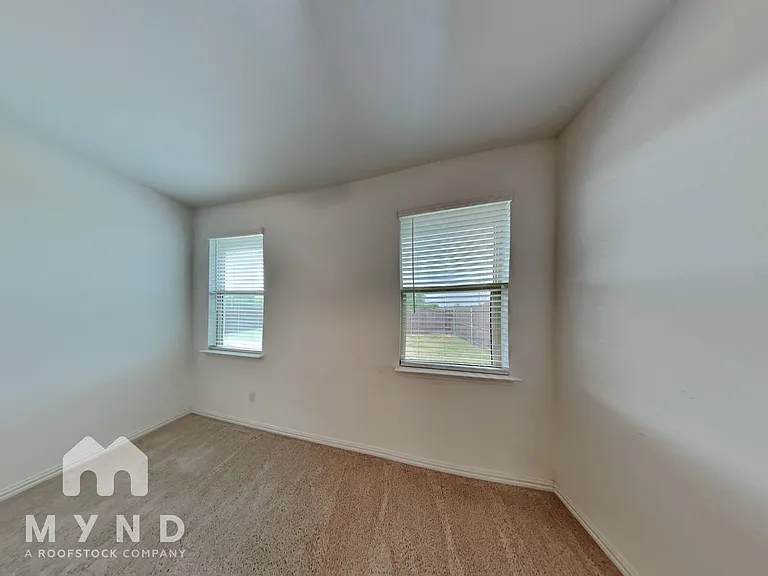4900 Parrington Dr — Photo 17