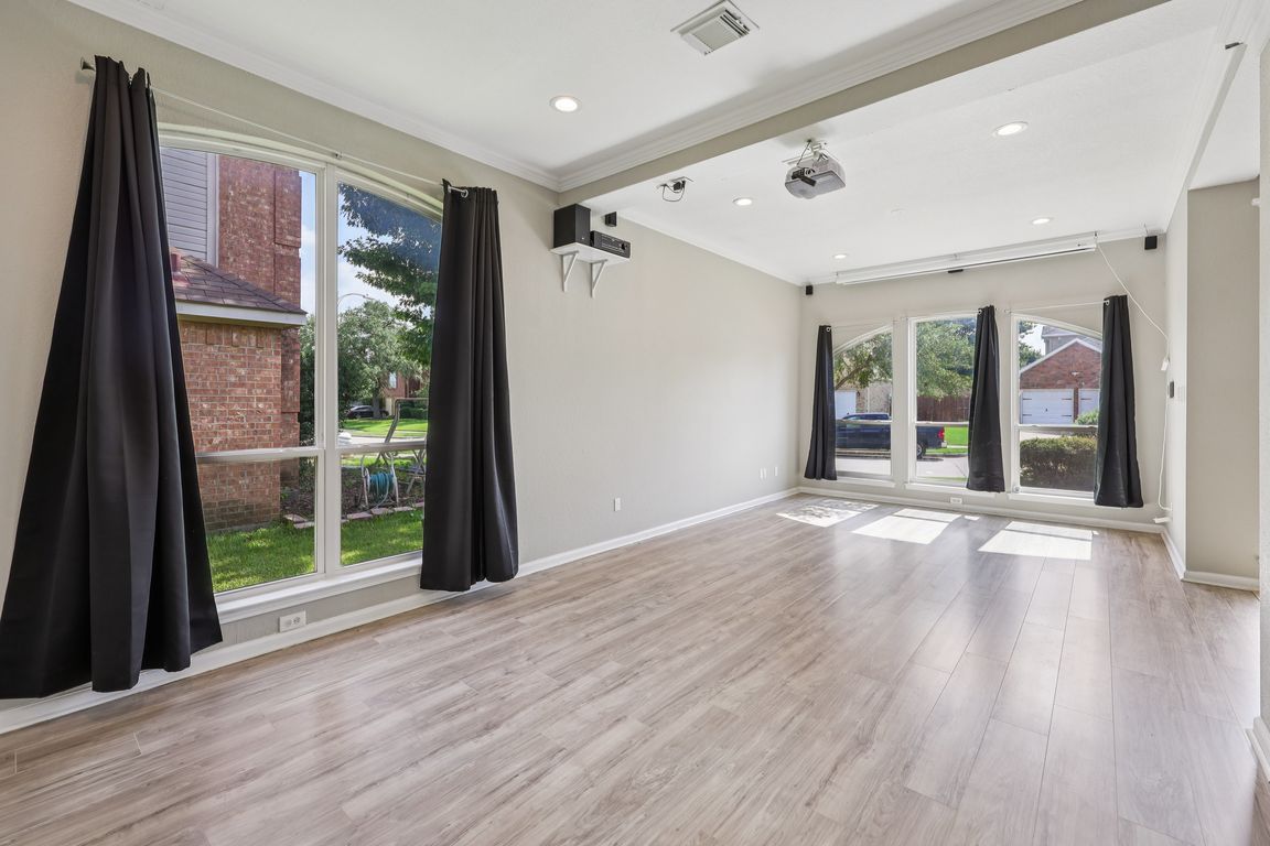 Heatherbrook Ln-0606-008.jpg