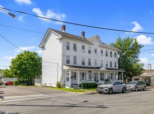19 E Church St, Washington, NJ 07882