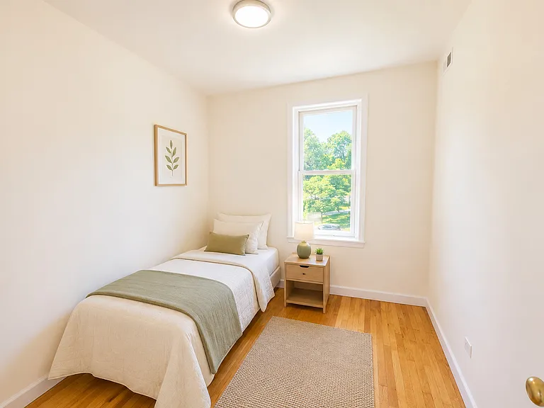 3133 W Augusta Blvd #2E — Photo 6