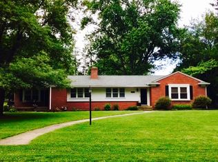 8445 Redfern South Dr, Indianapolis, IN 46239