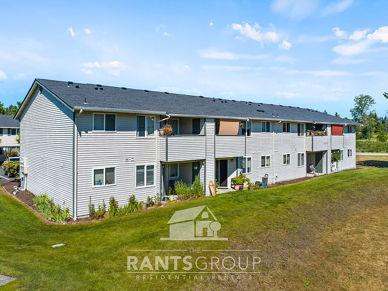 Yelm Creek Apartments — Photo 21