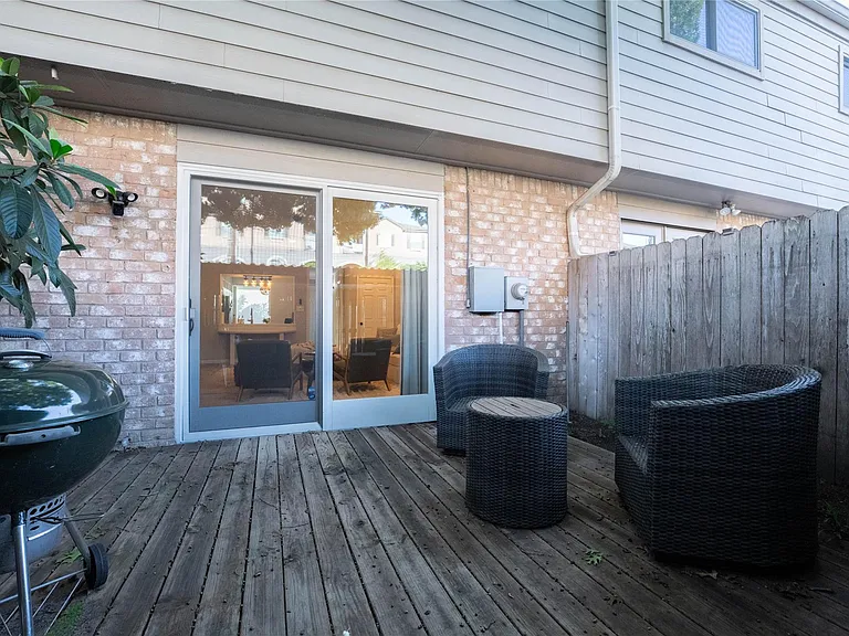 7447 Brompton St #7447 — Photo 25