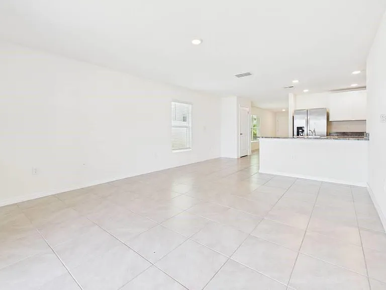 649 Sunlit Coral St — Photo 3