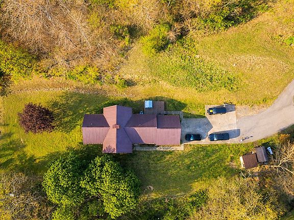 2nd image of 267 Golf Course Rd