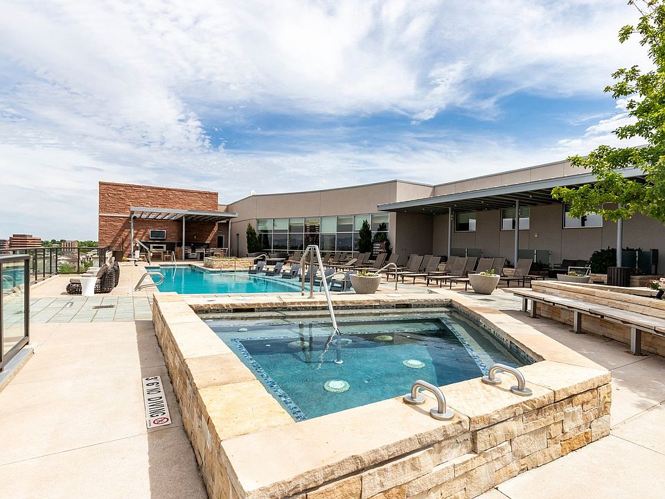 Rooftop Hot tub