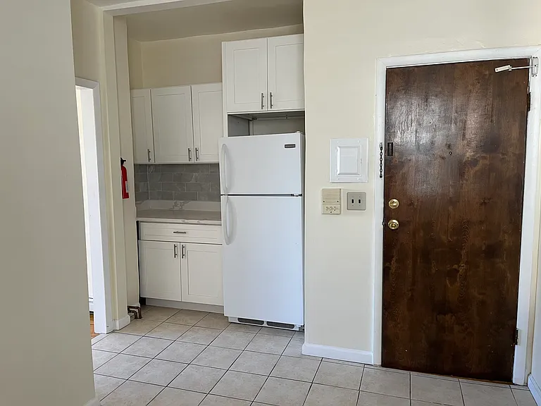 244 Clinton Ter #12 — Photo 2