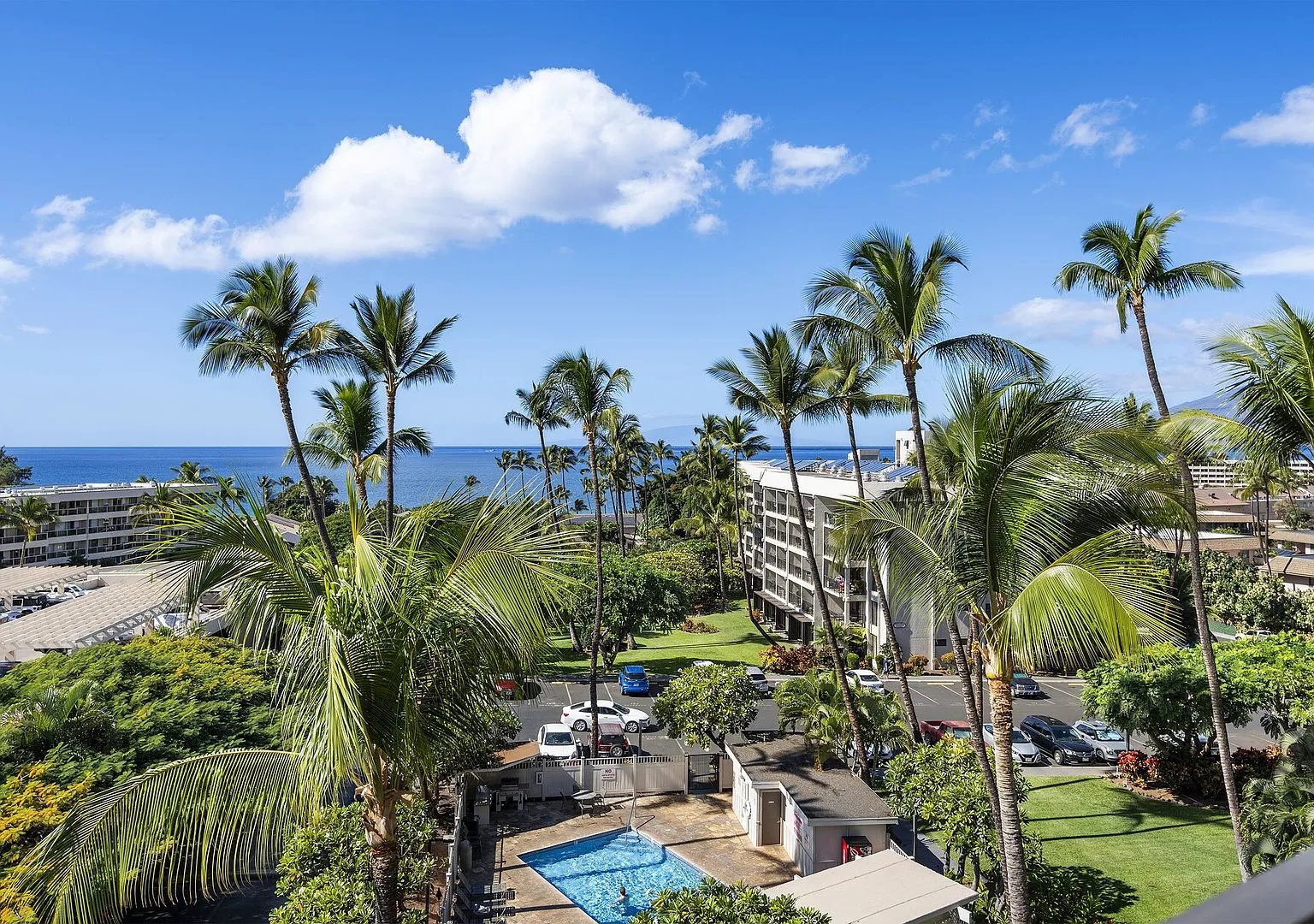 Kihei Akahi D-515: Newly Renovated Ocean View, No Carpet, 3 Zone Split — Photo 1