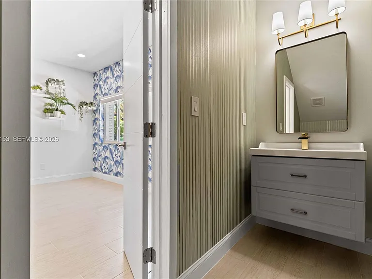 1347 SW 14th Ave — Photo 10
