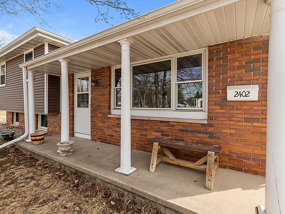 3rd image of 2402 S Madison St