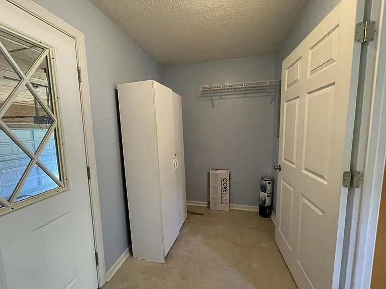 105 Houston Dr — Photo 12