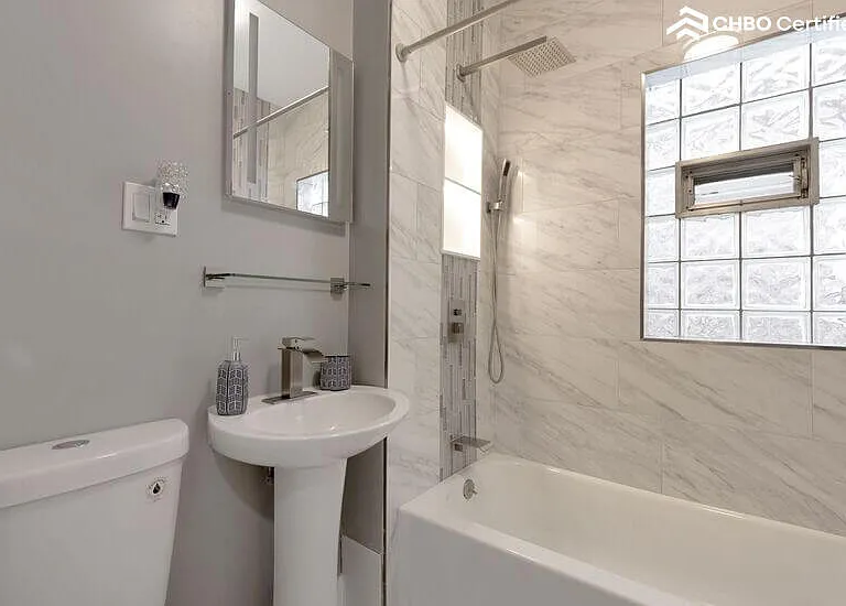 Full Sized Bath with Rain Shower Head
