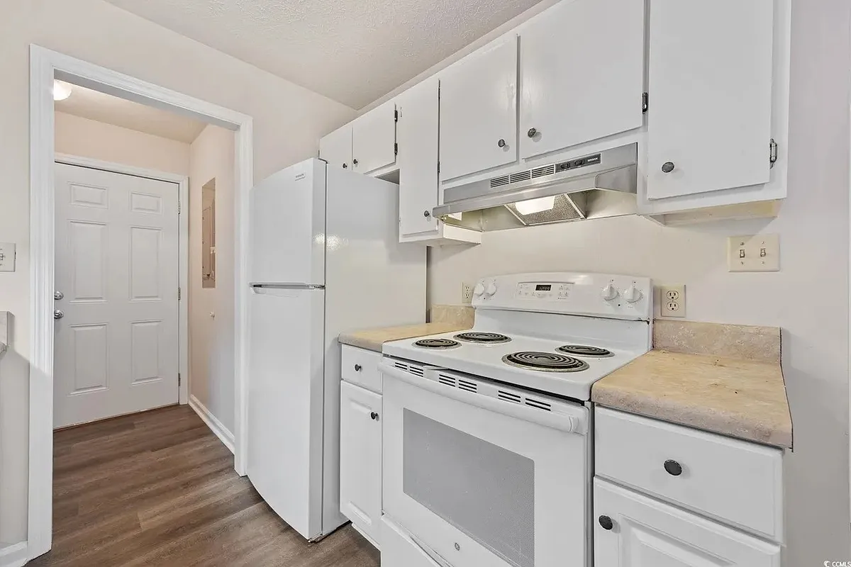 Building Photo - 209 Cedar St #F2