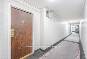 15 Kensington Rd #409