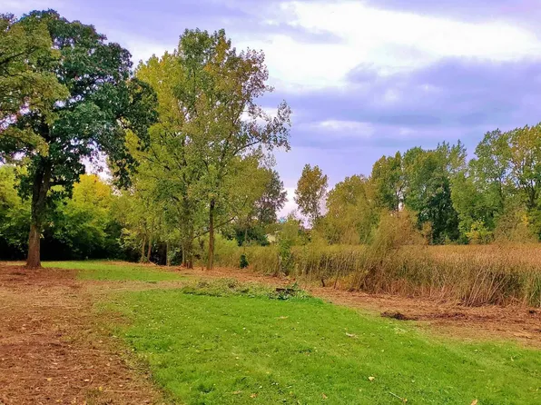 840 Arbor Ave, West Chicago, IL 60185