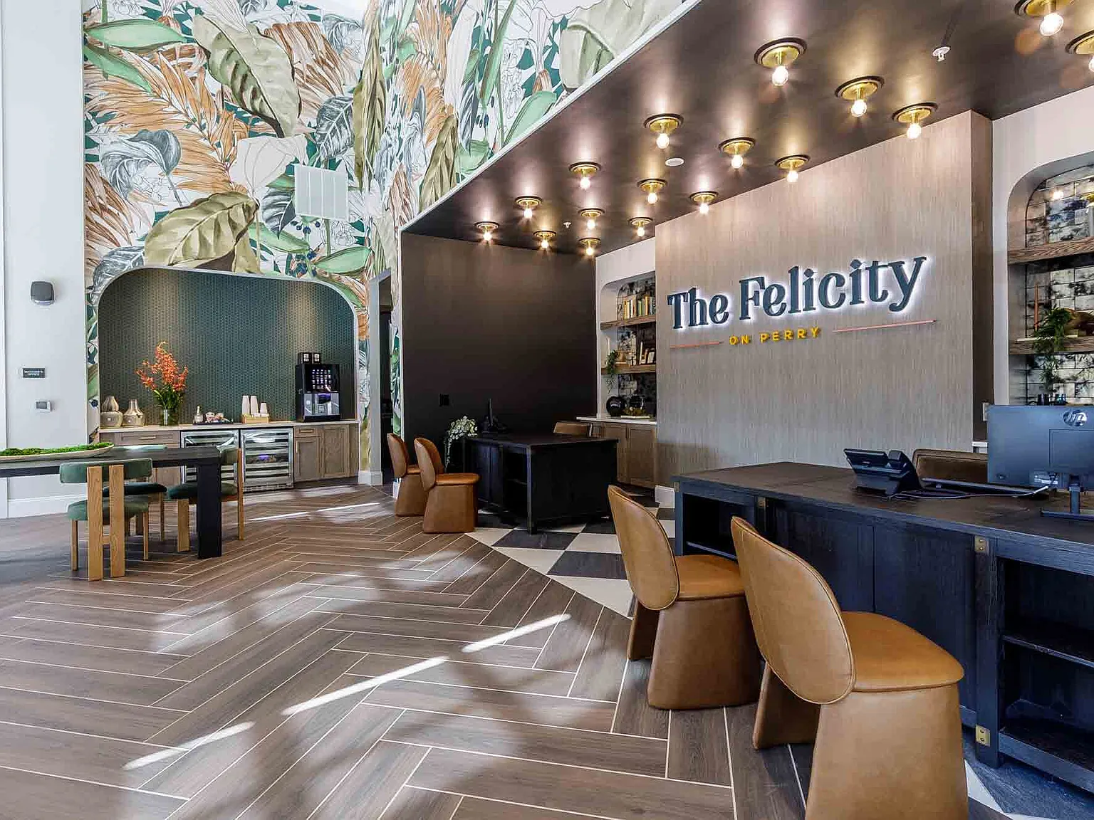 The Felicity on Perry — Photo 2