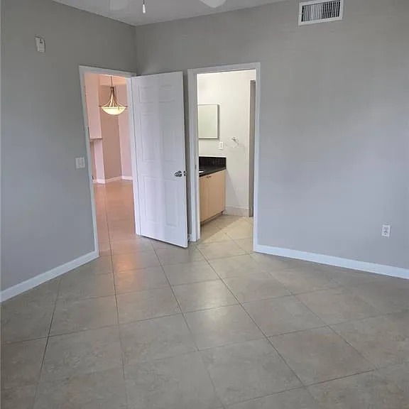 1105 Reserve Ct #201 — Photo 8