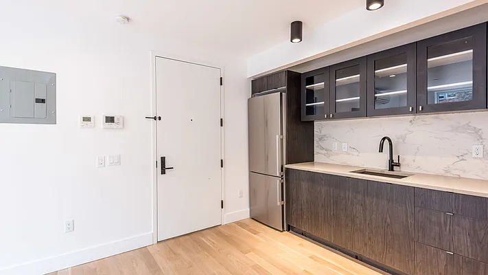 Rented by Nooklyn NYC LLC | media 4