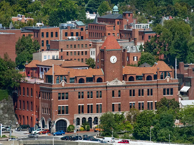 Views from 1800 Oak Apartments