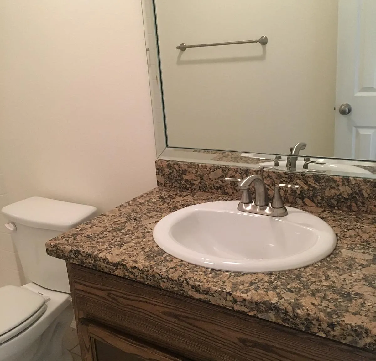 3 bed, $1,200 — Photo 4