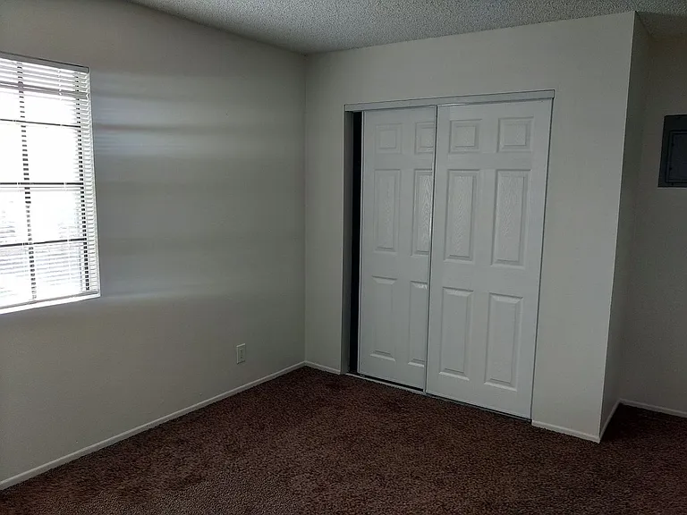 15916-15918 Orchard Ave #15922 — Photo 9