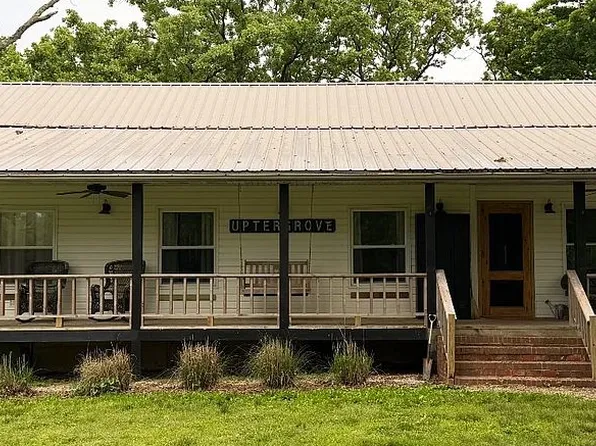 94 Bunker Rd, Eldon, MO 65026