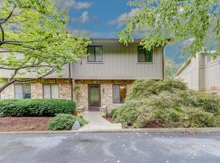 3379 Kelly Ln, Roanoke, VA 24018