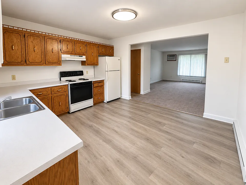 460 S Main St #3