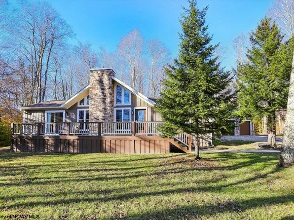 459 Lakeview, Davis, WV 26260
