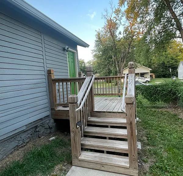 838 S Oak St — Photo 5