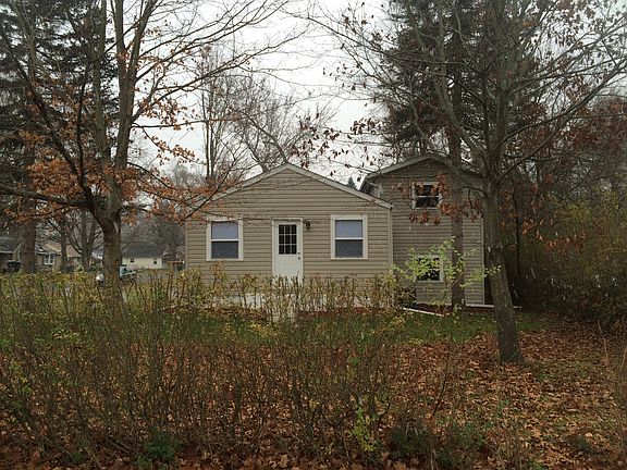 Front of house brick rd