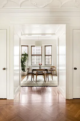 Rented by Compass | media 22