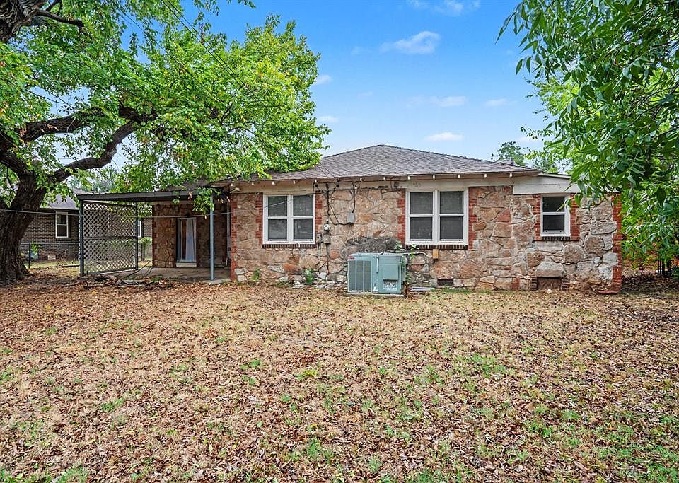 25th image of 1604 SW 39th St