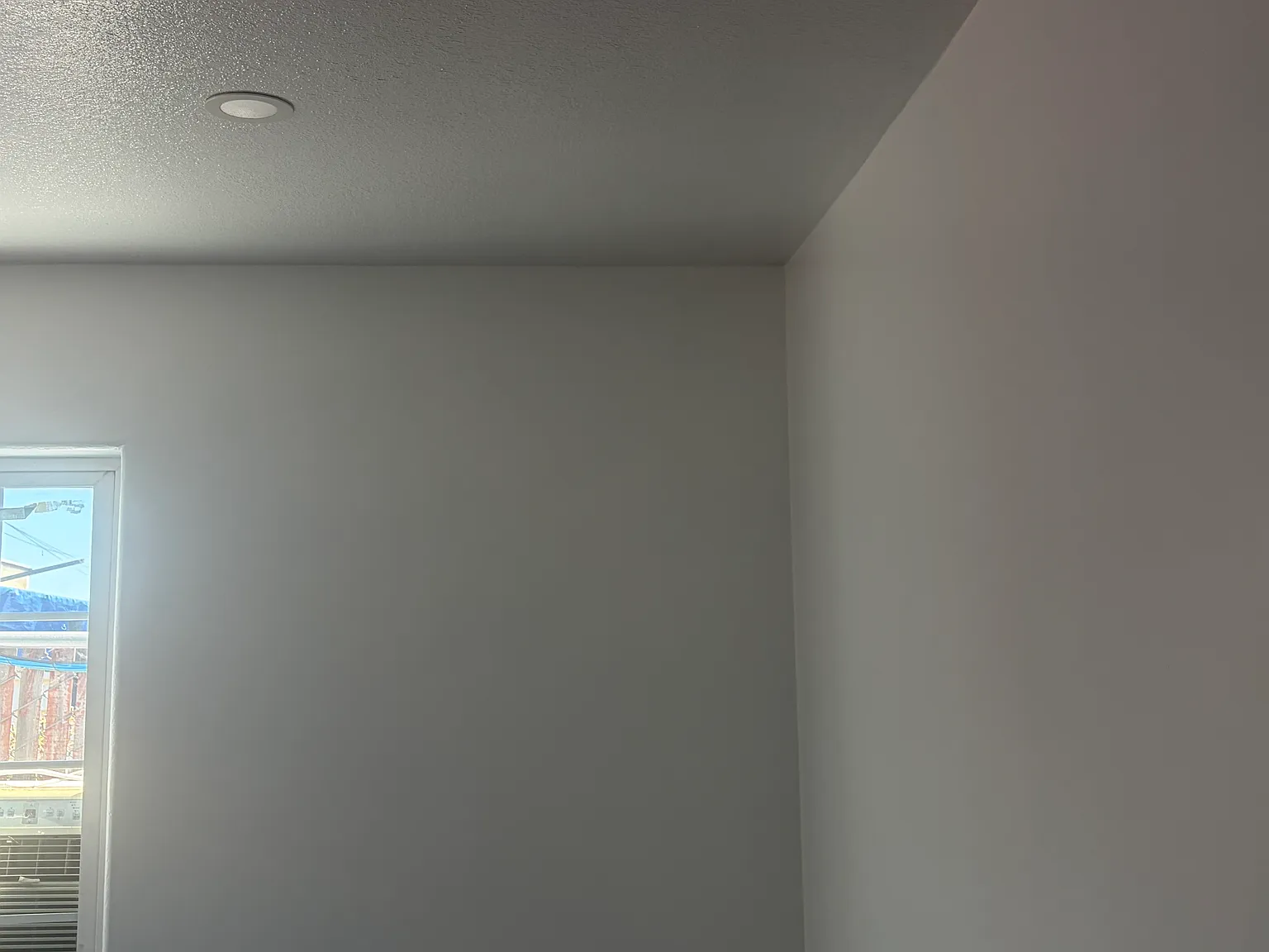 2 bed, 700 sqft, $3,000 — Photo 2