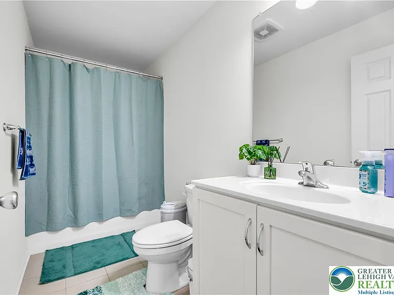 5044 Bellflower Dr — Photo 57