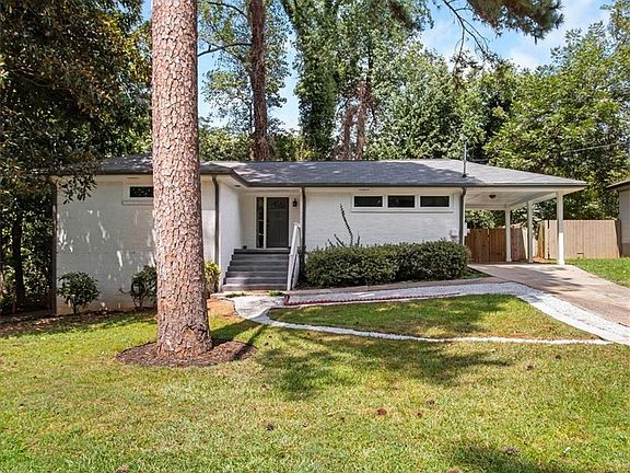 3rd image of 2930 Belvedere Ln