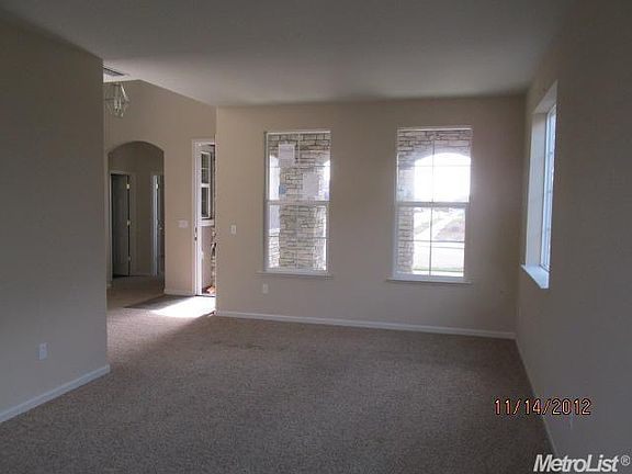 2nd image of 3641 Skeena Ave