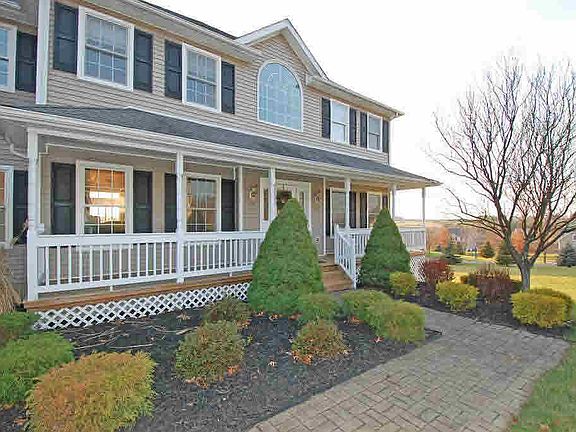 3rd image of 26 Rose Ct