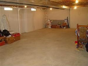 3rd image of 51 Hickory Ct