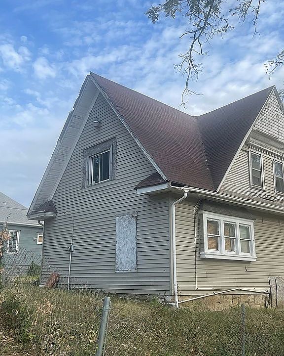 1st image of 1056 Cleveland Ave