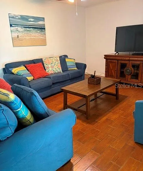 11424 Haymarket Ct — Photo 5