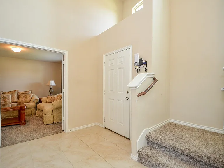 9426 Barton Xing — Photo 13