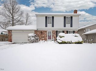 533 Vesely Ct, Eastlake, OH
