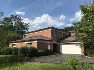 351 Milford Rd, Deerfield, IL 60015