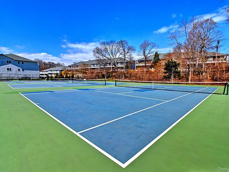 44 Fox Hill Dr — Photo 46
