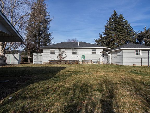 4th image of 10004 E Upriver Dr