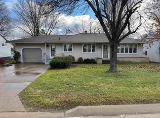 230 Stoneville Rd, Ishpeming, MI 49849