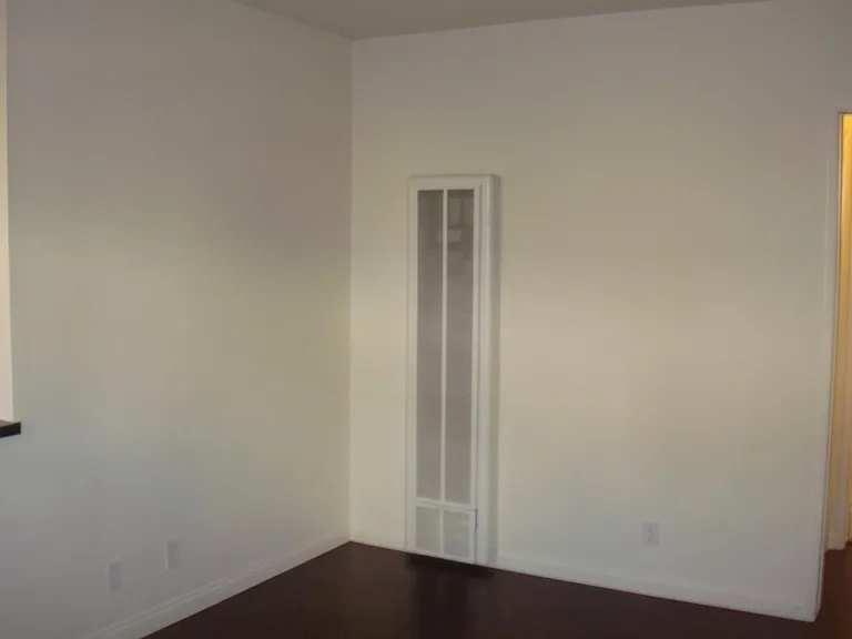 1444 Barry Ave #2 — Photo 10