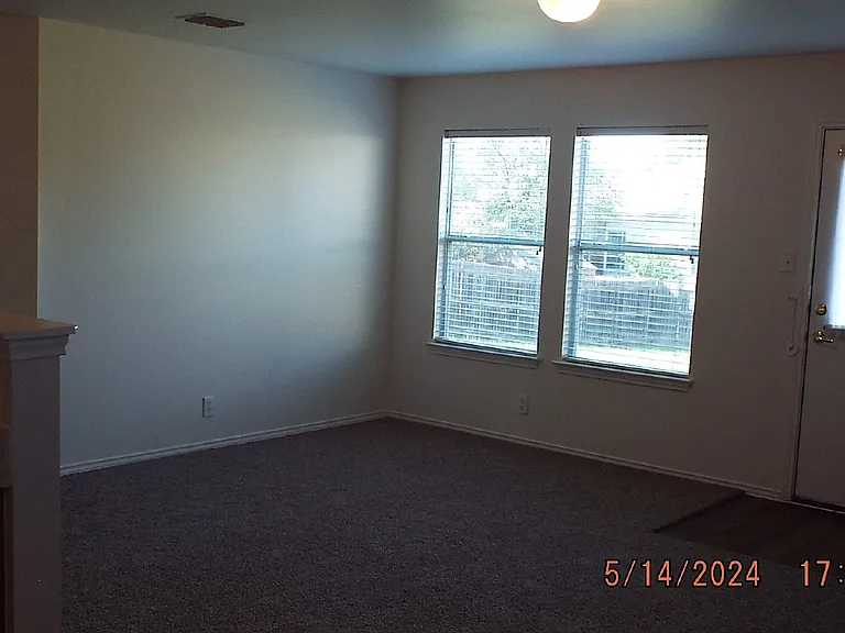 26144 Amber Sky — Photo 14